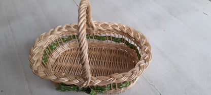 Panier en osier blanc