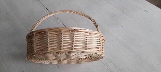 Panier oval en osier blanc